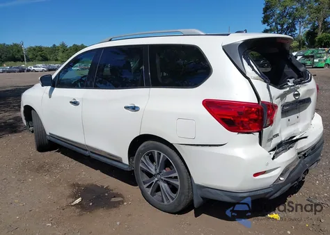 2017 Nissan Pathfinder Platinum z USA, uszkodzony, nr VIN 5N1DR2MM7HC633956